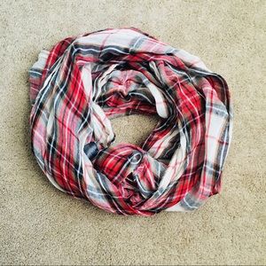 ❤️Plaid Infinity scarf!❤️